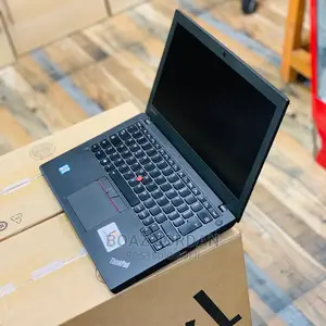 Laptop Lenovo ThinkPad X270 8GB Intel Core I7 HDD 500GB