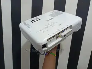 EPSON Projector Full HD