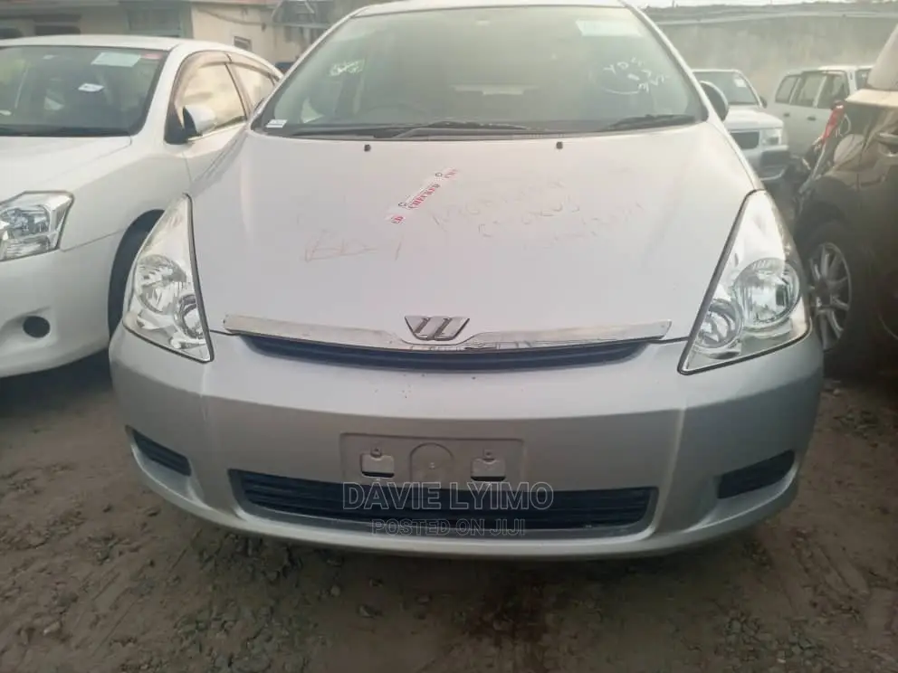 Toyota Wish 2005 Gray
