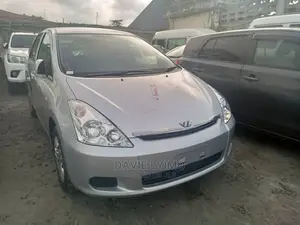 Toyota Wish 2005 Gray