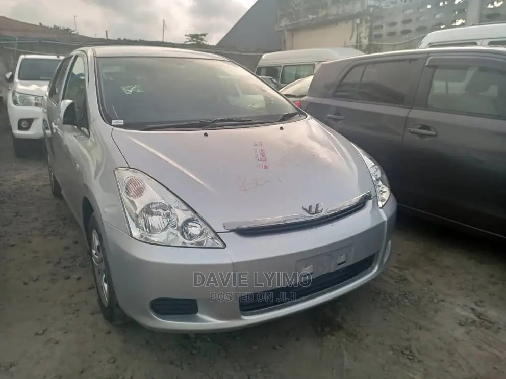 Toyota Wish 2005 Gray