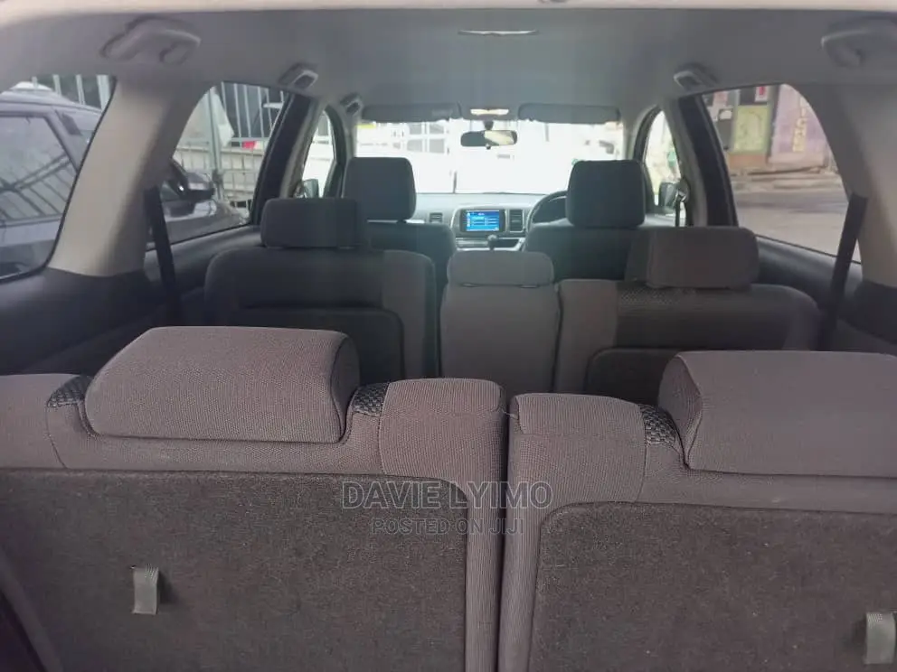 Toyota Wish 2005 Gray