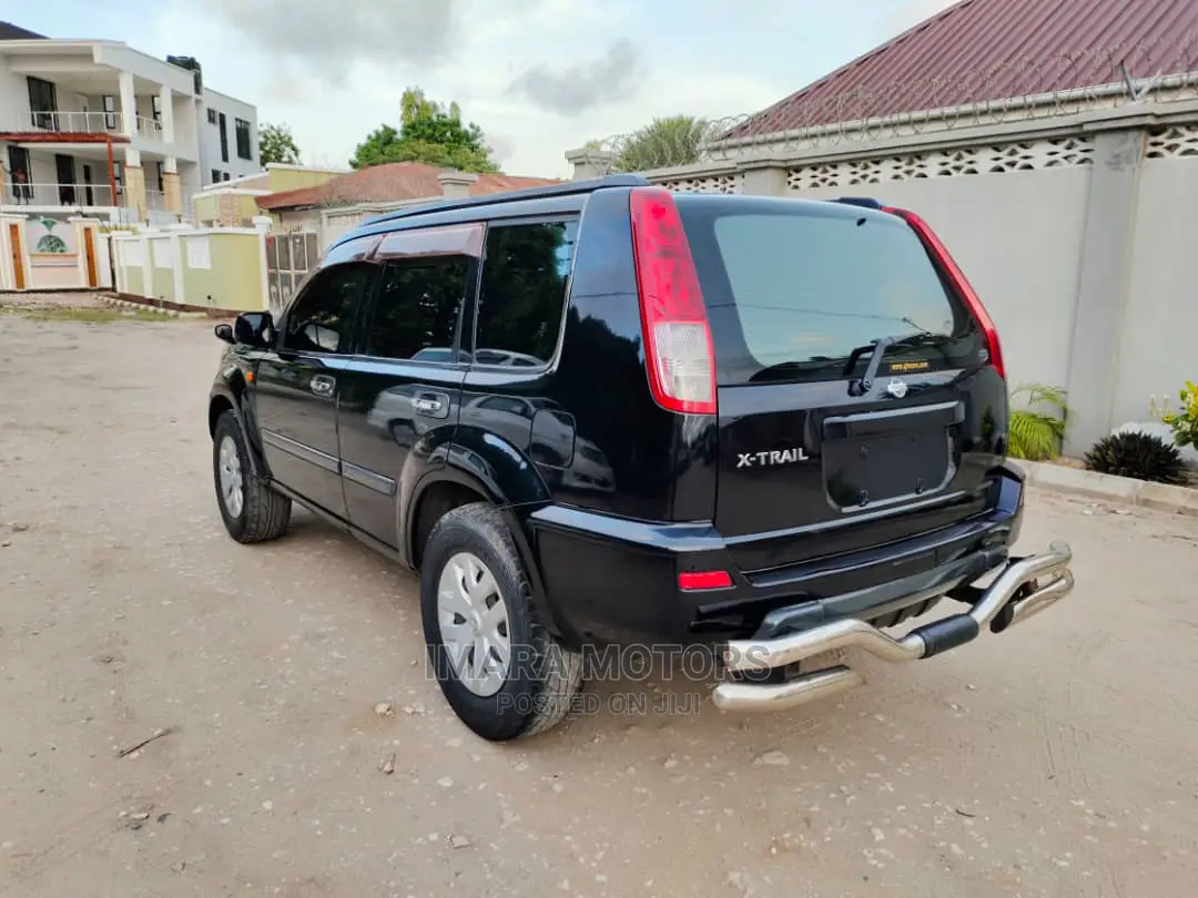 Nissan X-Trail 2004 Black