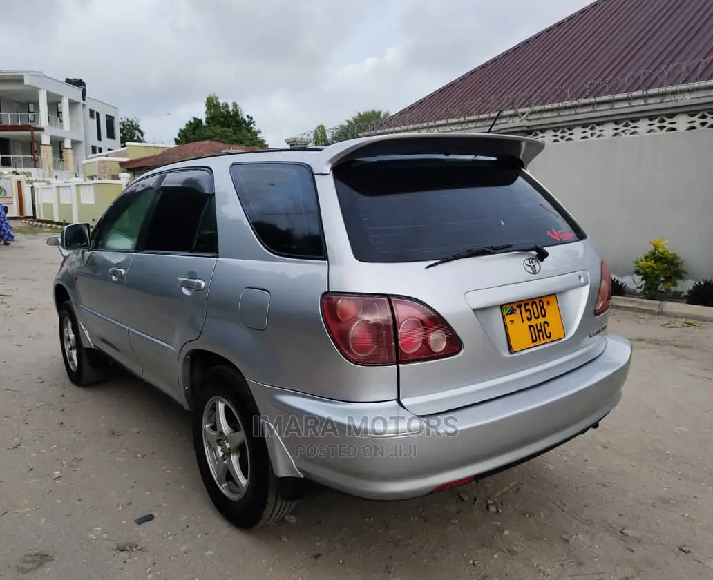 Toyota Harrier 2001 Gray