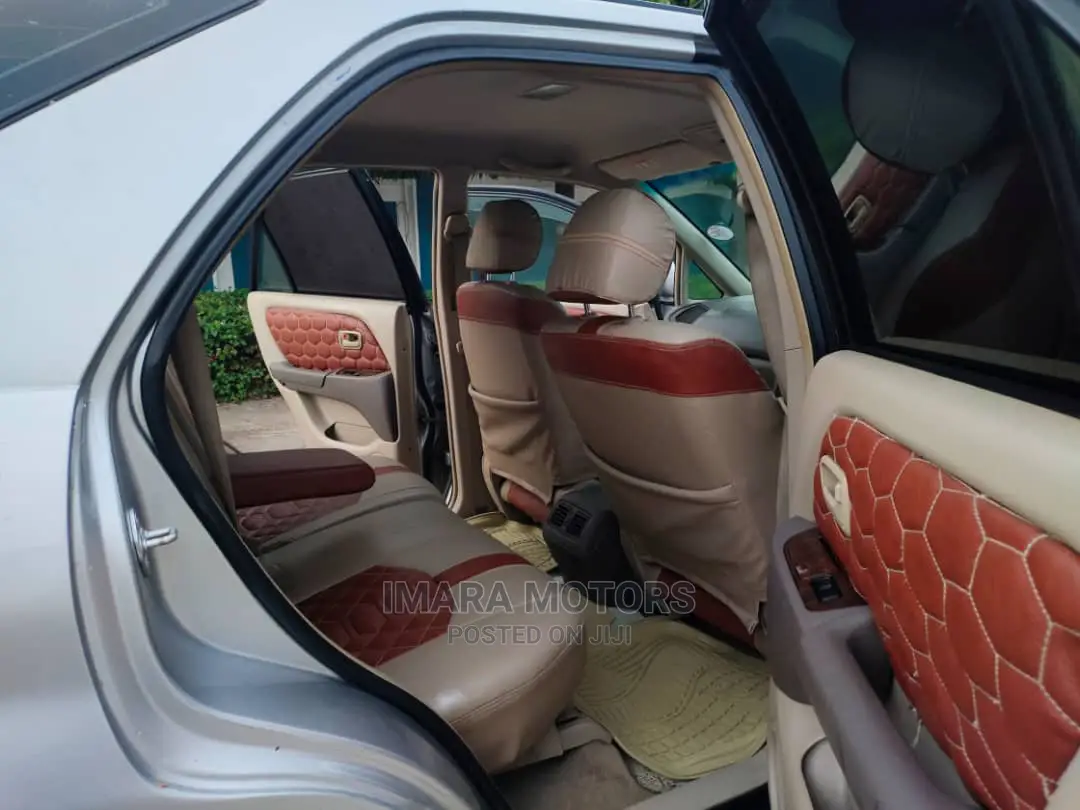 Toyota Harrier 2001 Gray