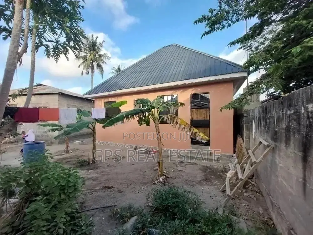 3bdrm House in Peter Slayo, Kigamboni for Sale