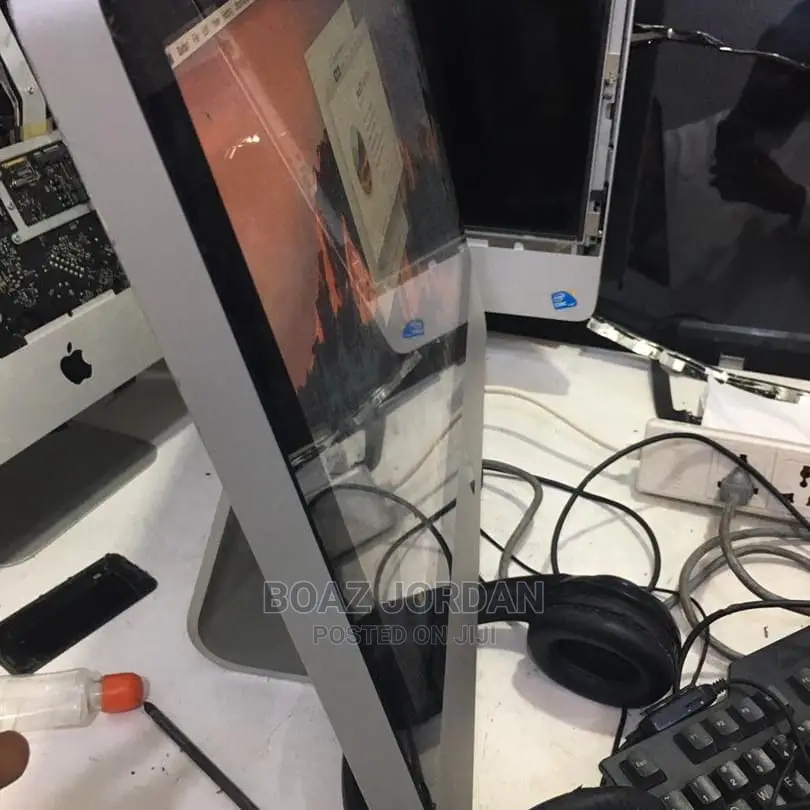 Desktop Computer Apple iMac 4GB Intel Core I5 HDD 500GB
