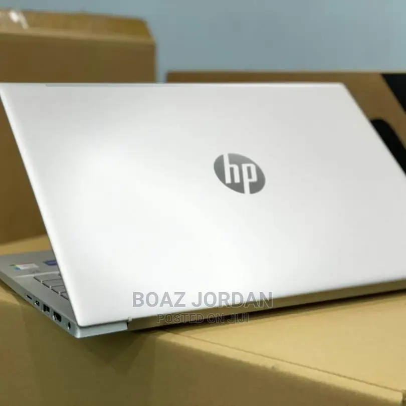 New Laptop HP Pavilion 14 8GB Intel Core I5 SSD 256GB