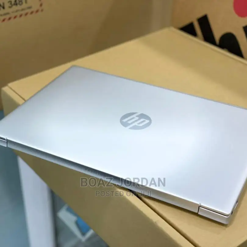 New Laptop HP Pavilion 14 8GB Intel Core I5 SSD 256GB