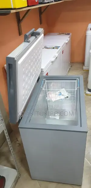 Tcl/Hitachi Deep Freezer 200L