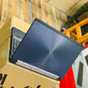 Laptop HP 14-Dq1088wm 4GB Intel Core I5 HDD 500GB