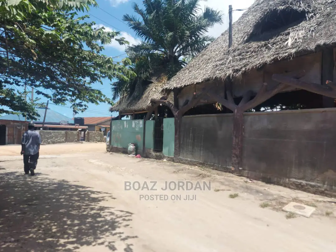 Furnished 4bdrm Villa in Boaz Mwakyembe, Ilala for Rent