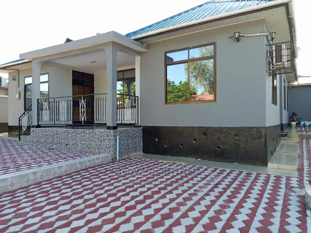 Furnished 4bdrm Apartment in Boaz Mwakyembe, Mbezi for Sale