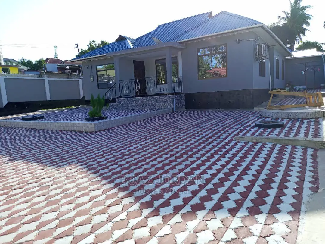Furnished 4bdrm Apartment in Boaz Mwakyembe, Mbezi for Sale