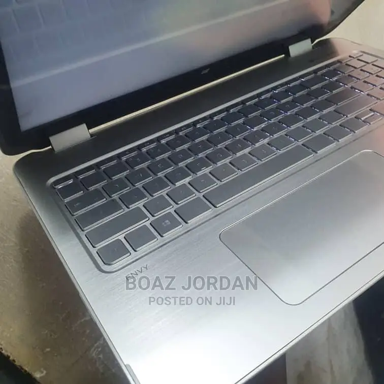 Laptop HP Envy 13 8GB Intel Core I7 HDD 500GB