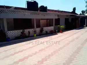 5bdrm House in Peter Slayo, Kinondoni for Sale