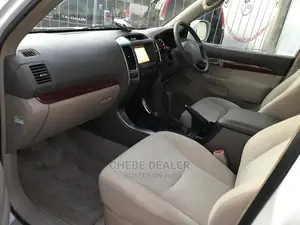 Toyota Land Cruiser 2010 4.0 V6 GX White