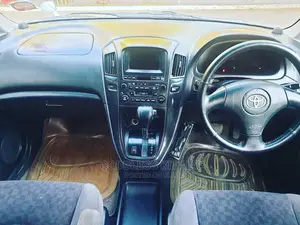 Toyota Harrier 2001 White