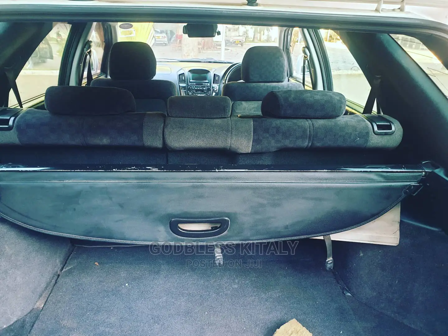 Toyota Harrier 2001 White