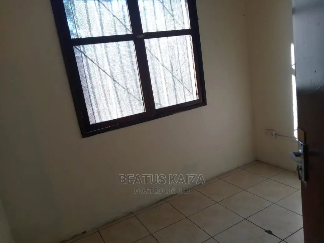 2bdrm Block of Flats in Msasani Namanga for rent