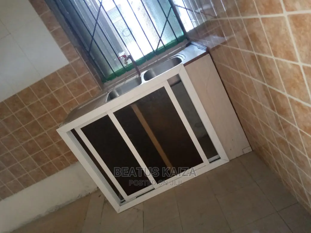 2bdrm Block of Flats in Msasani Namanga for rent
