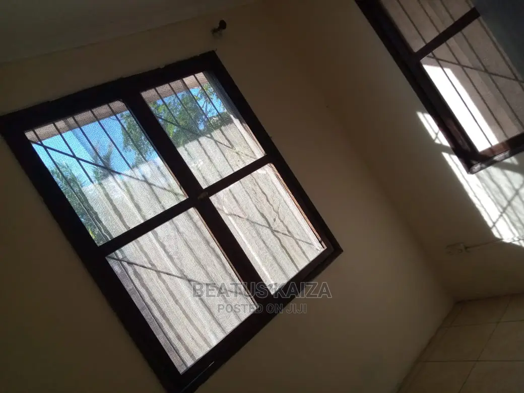 2bdrm Block of Flats in Msasani Namanga for rent