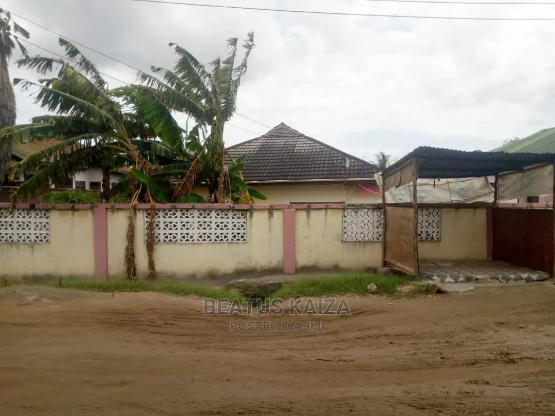 4bdrm House in Sinza Kwa Remy for sale