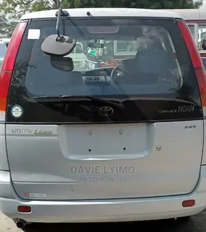 Toyota Lite-Ace 1997 Pearl