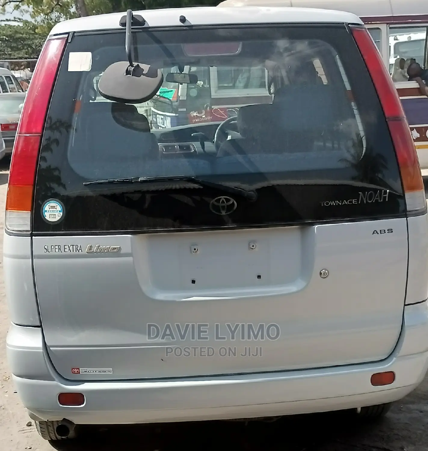 Toyota Lite-Ace 1997 Pearl
