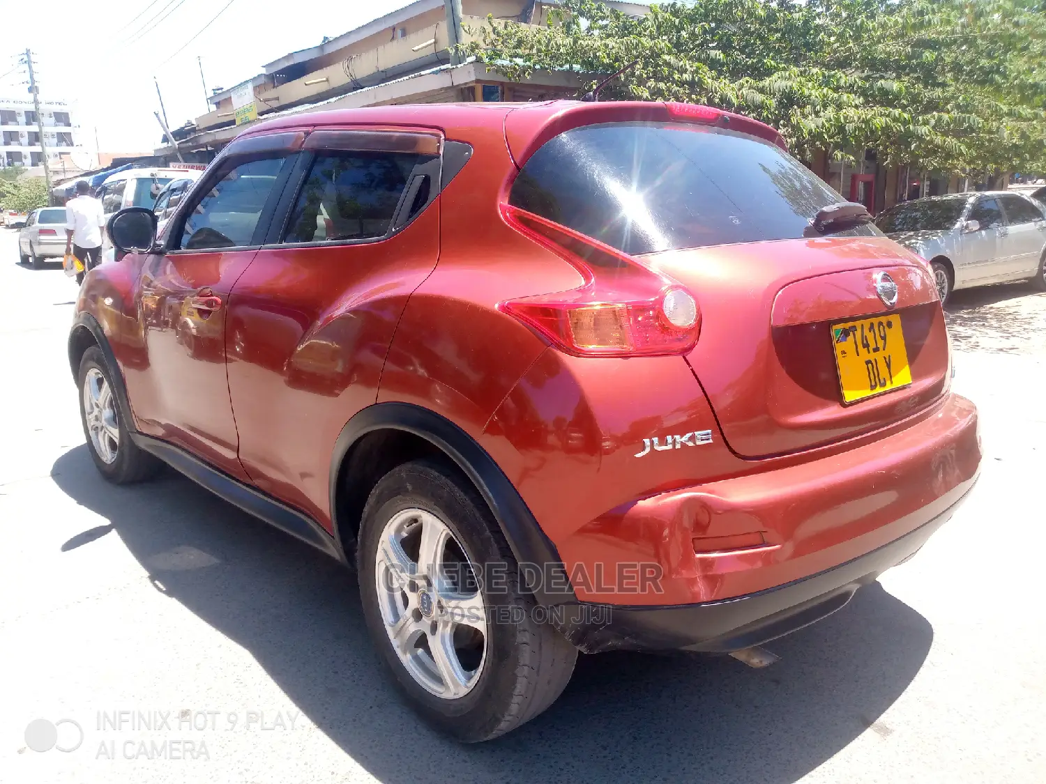 Nissan Juke 2004 Red
