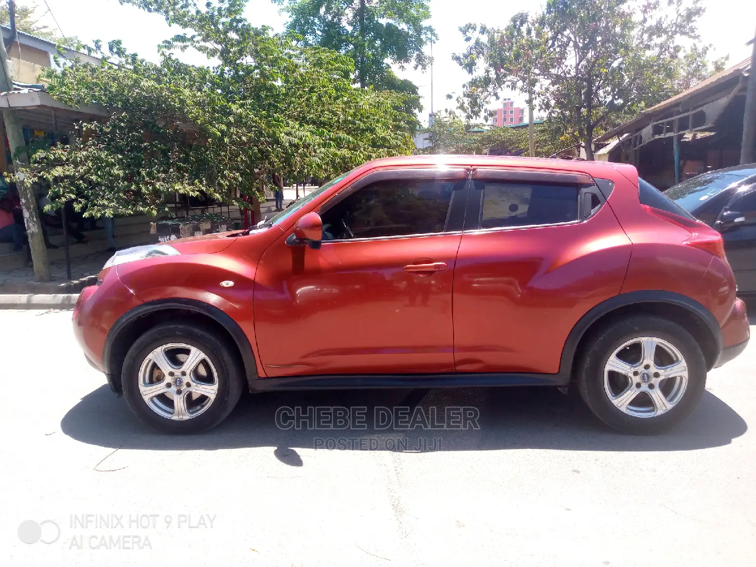 Nissan Juke 2004 Red