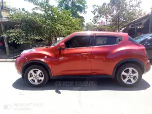 Nissan Juke 2004 Red
