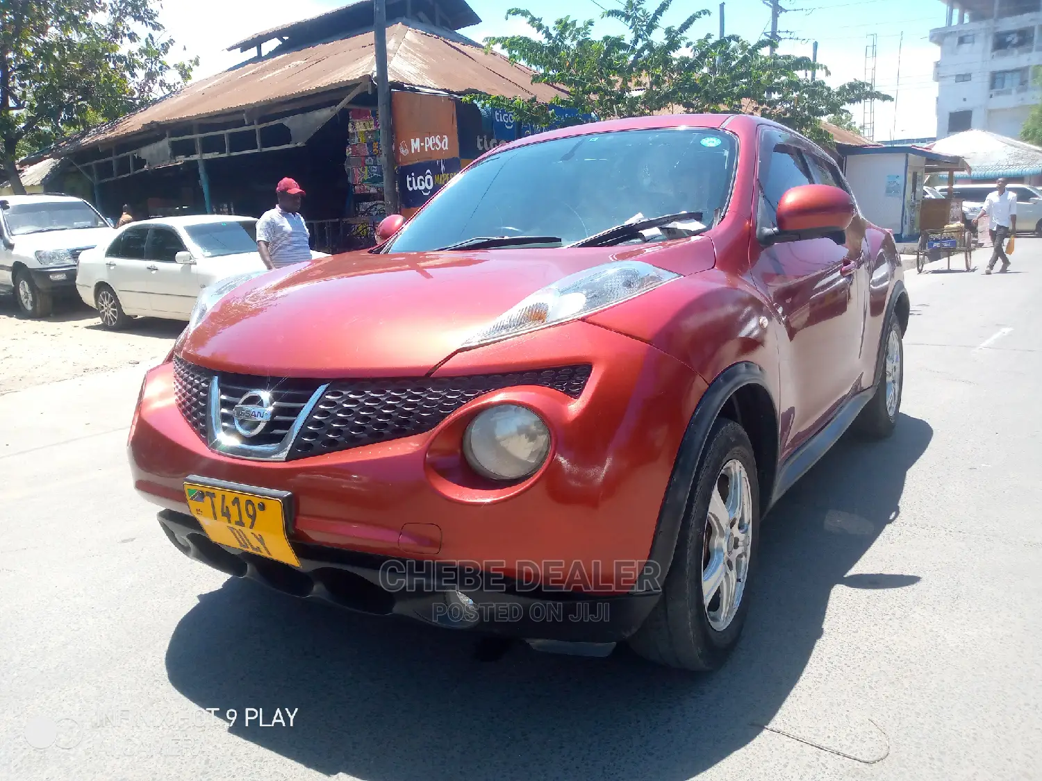 Nissan Juke 2004 Red