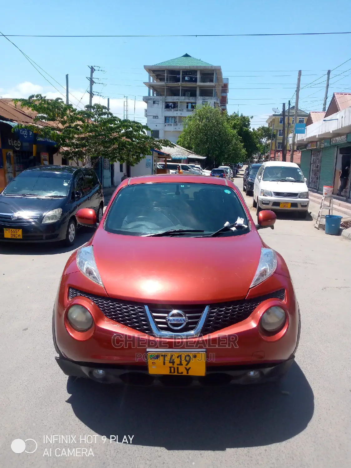 Nissan Juke 2004 Red