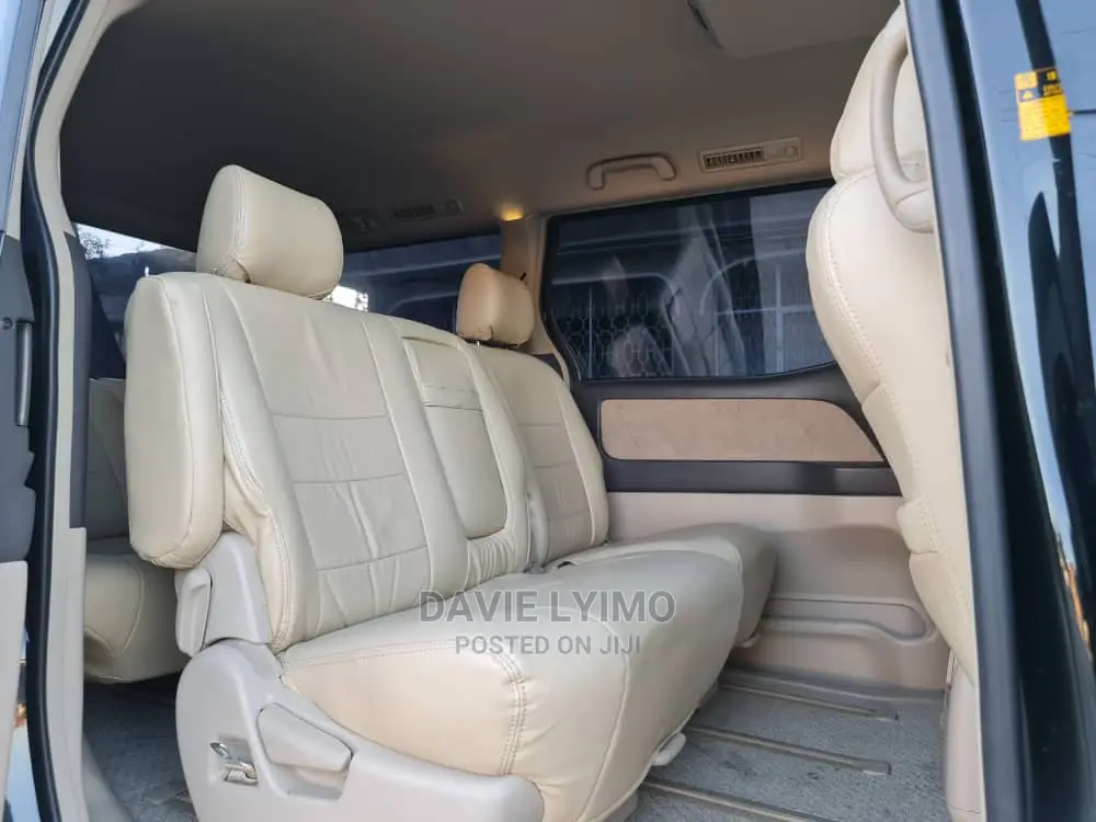 Toyota Alphard 2004 Black