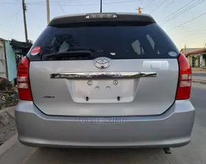 Toyota Wish 2005 Silver