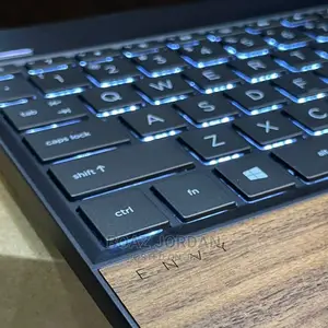 New Laptop HP Envy 13 8GB Intel Core I5 SSD 1T