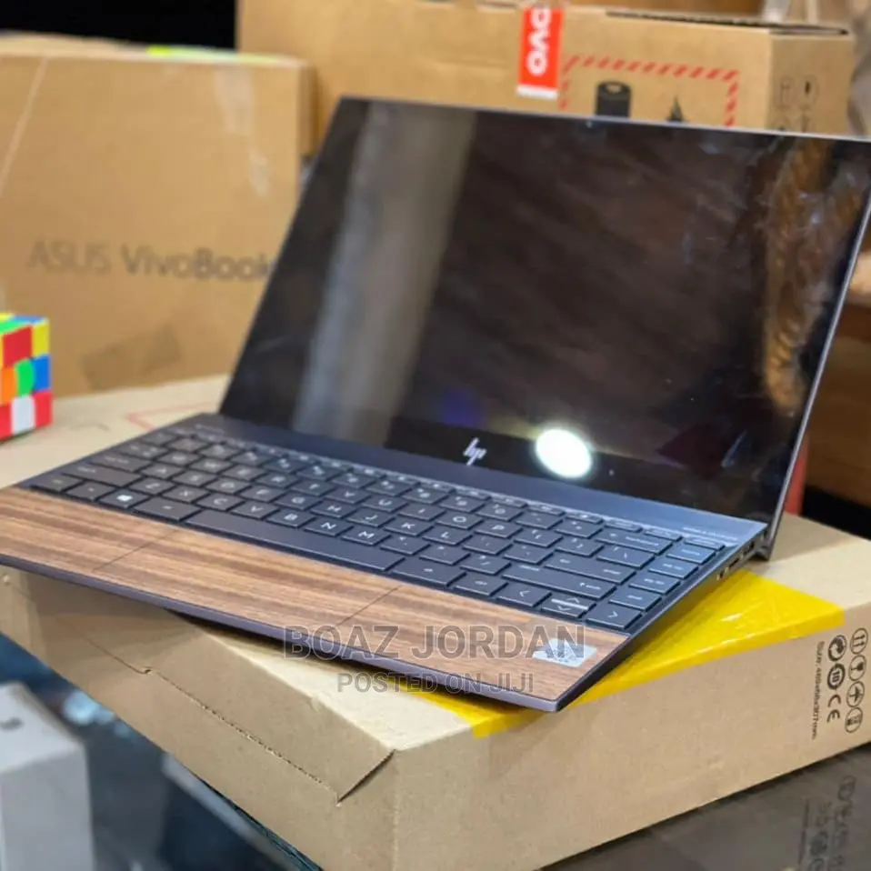 New Laptop HP Envy 13 8GB Intel Core I5 SSD 1T