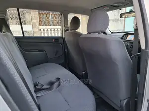 Toyota Succeed 2003 Silver