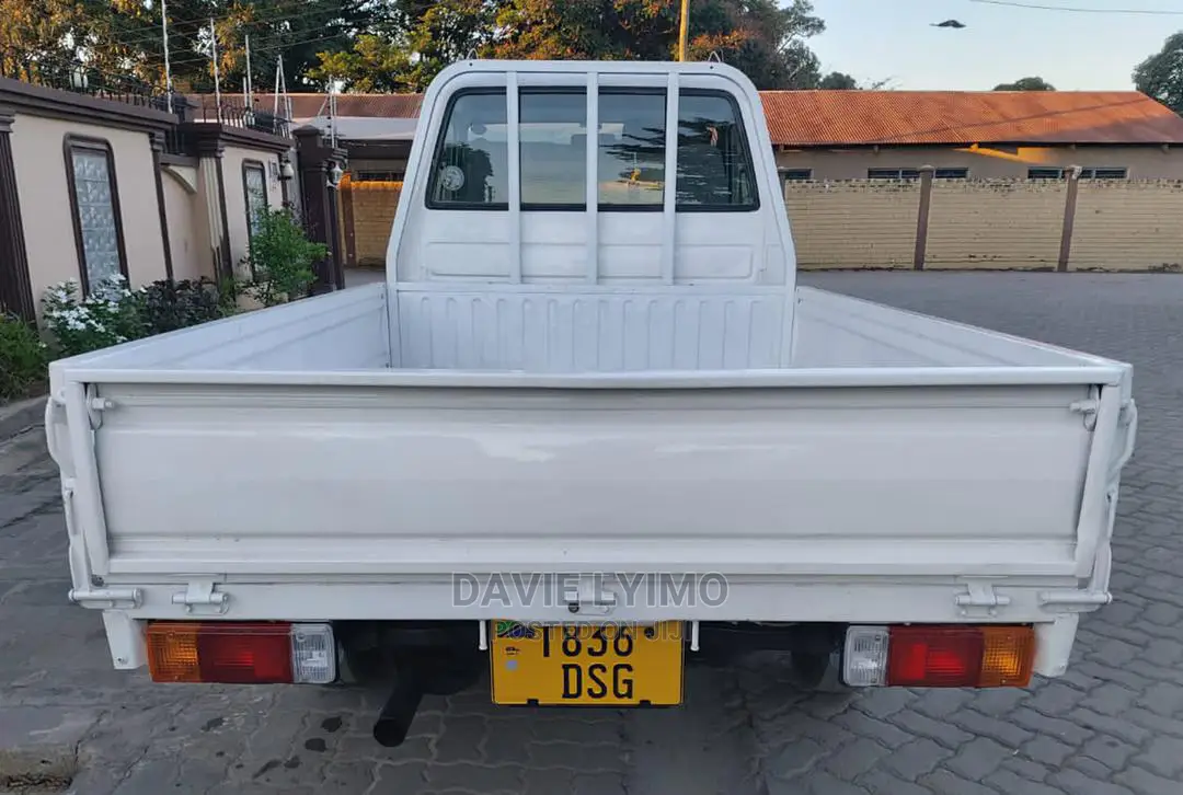 Toyota TownAce 2006 White