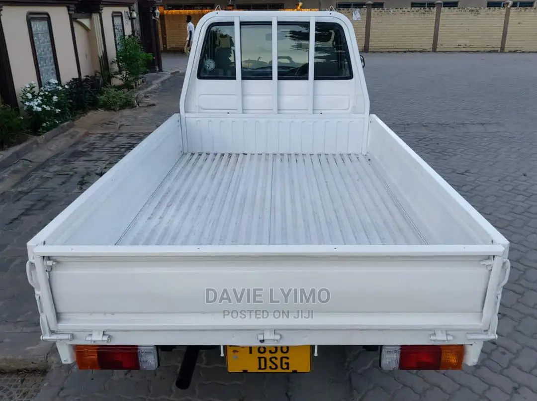Toyota TownAce 2006 White