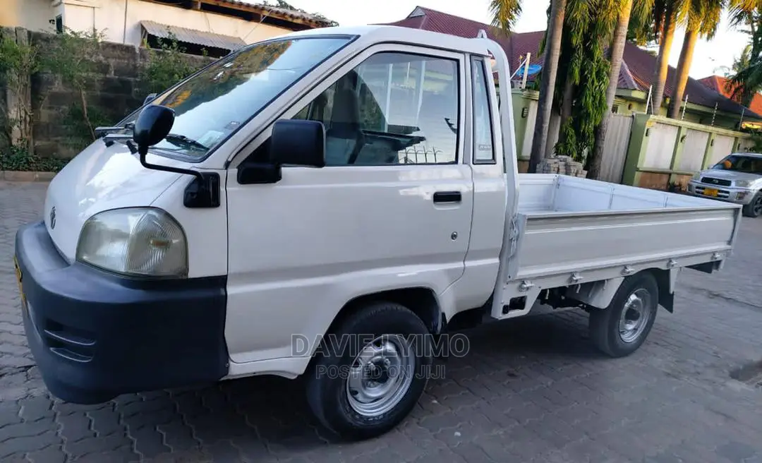 Toyota TownAce 2006 White