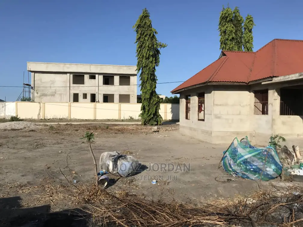 4bdrm Apartment in Boaz Mwakyembe, Goba for Sale