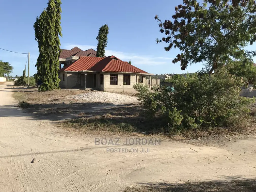 4bdrm Apartment in Boaz Mwakyembe, Goba for Sale