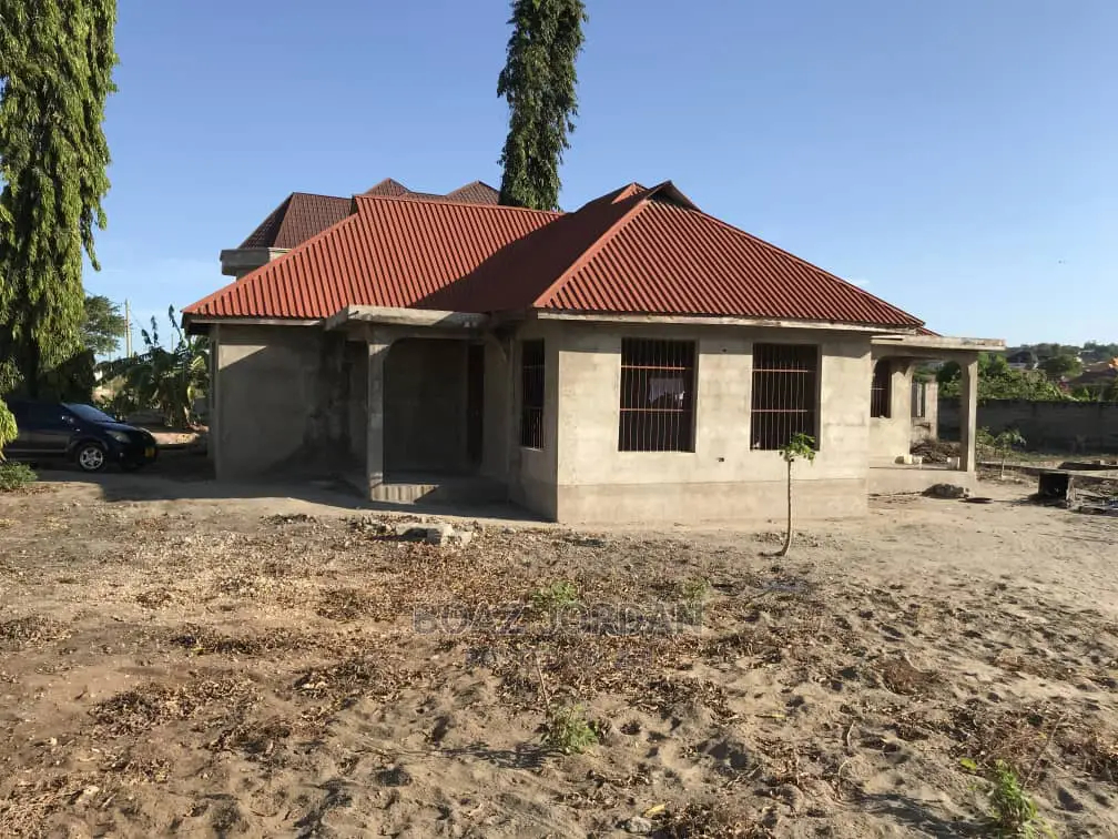 4bdrm Apartment in Boaz Mwakyembe, Goba for Sale