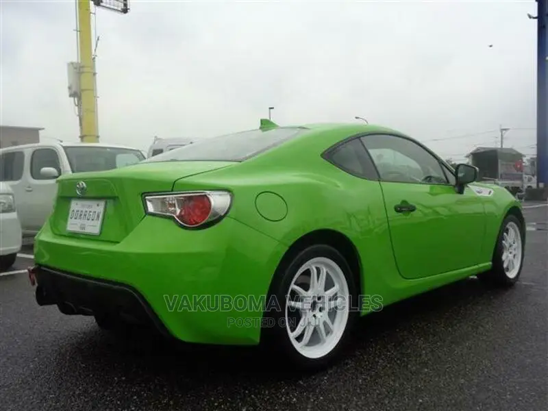 Toyota GT86 2015 Green