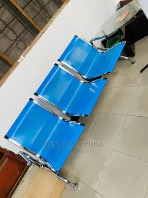Bench La Watu Watatu