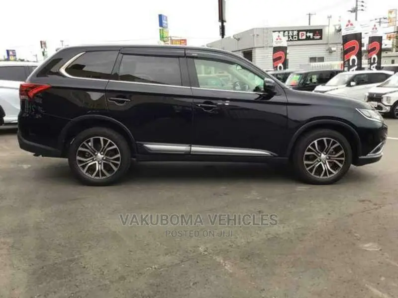Mitsubishi Outlander 2015 Black