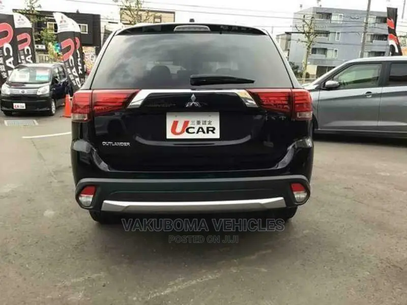 Mitsubishi Outlander 2015 Black