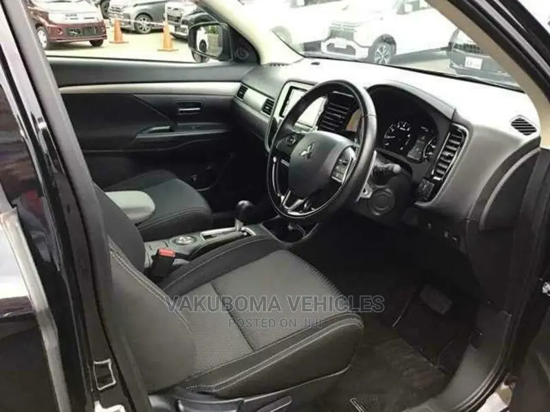 Mitsubishi Outlander 2015 Black